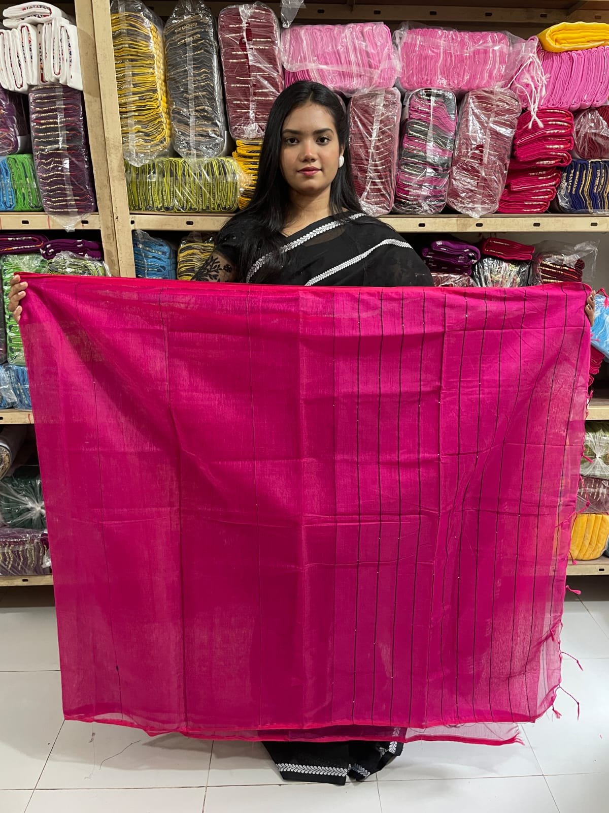 চুমকি  শাড়ি ১ 5